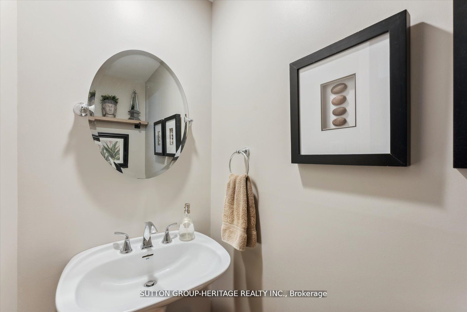 99 Bridge Street E #5