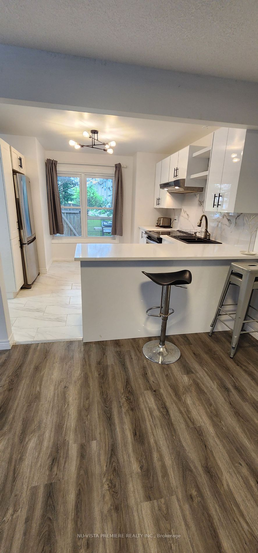 628 Wharncliffe Road S #9