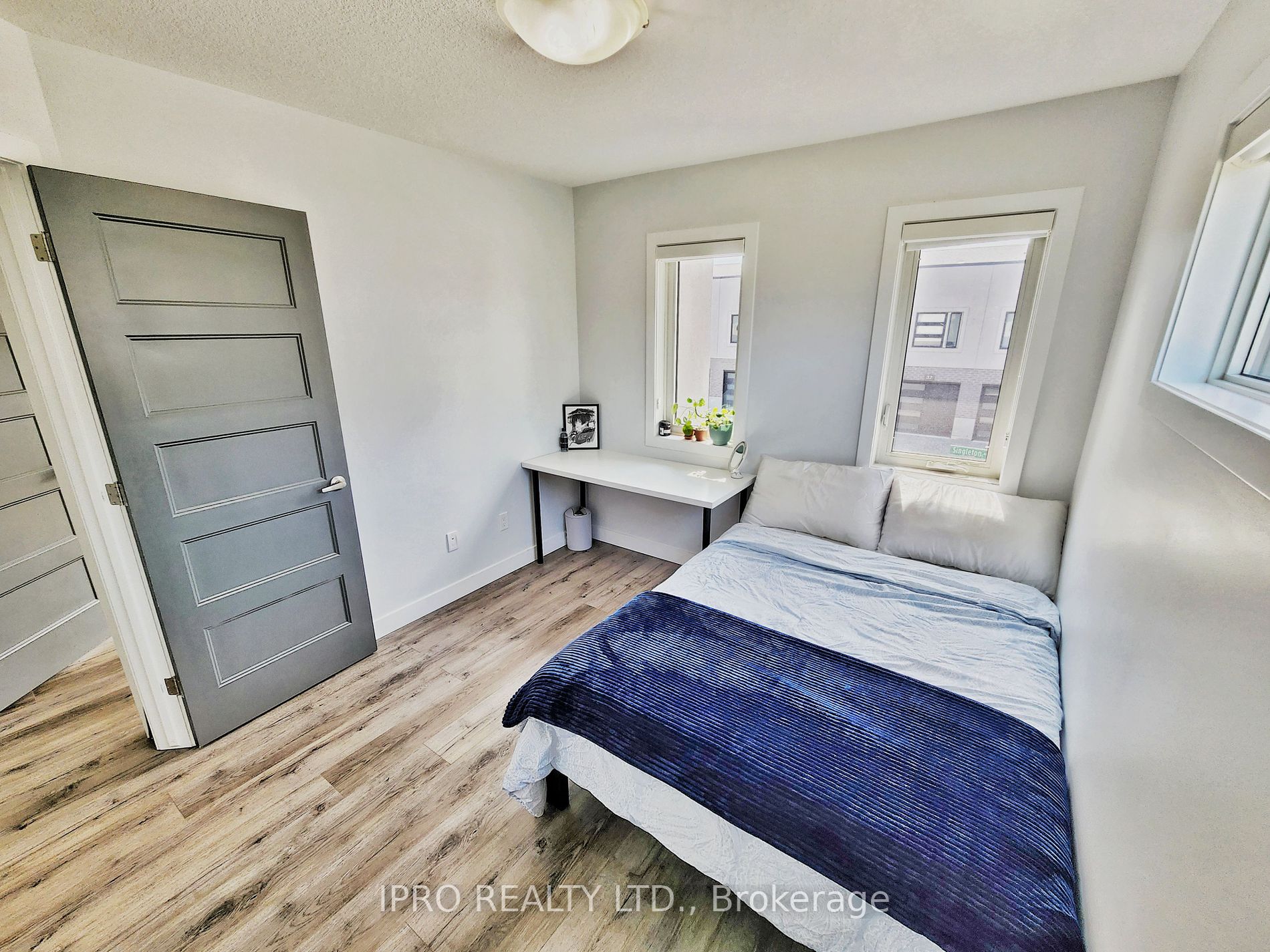 3380 Singleton Avenue #36