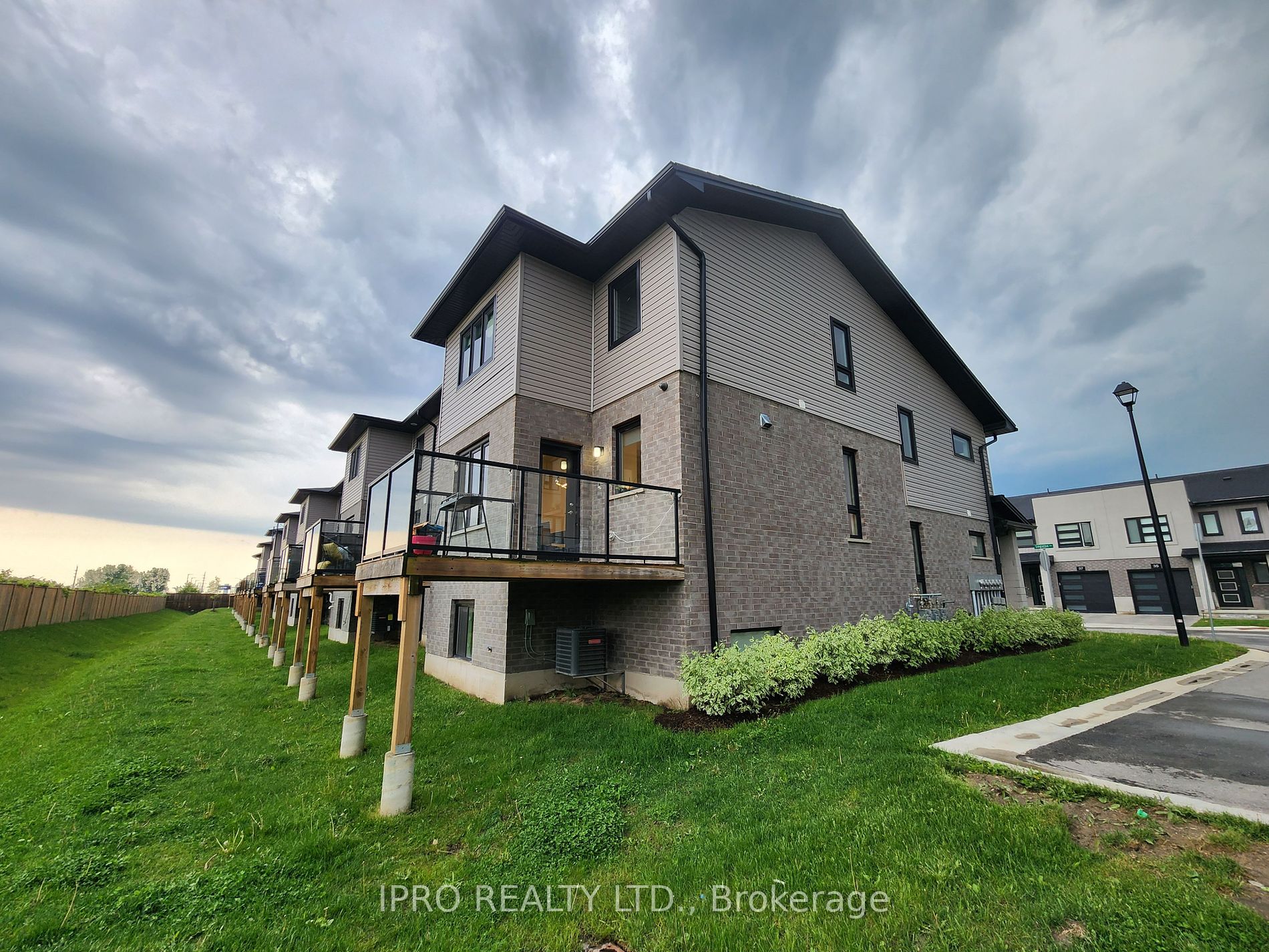 3380 Singleton Avenue #36