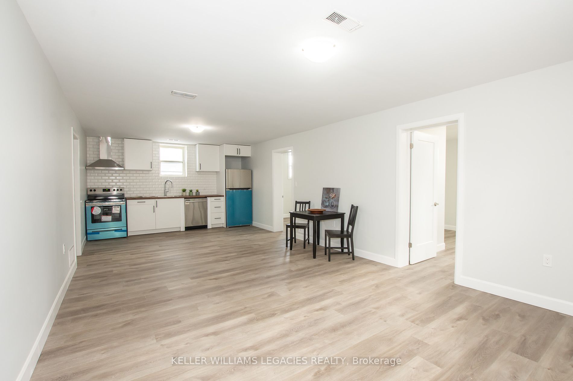 30 CLASSIC Avenue, #5