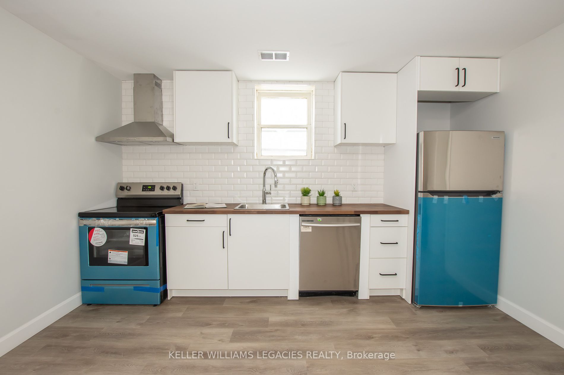 30 CLASSIC Avenue, #5