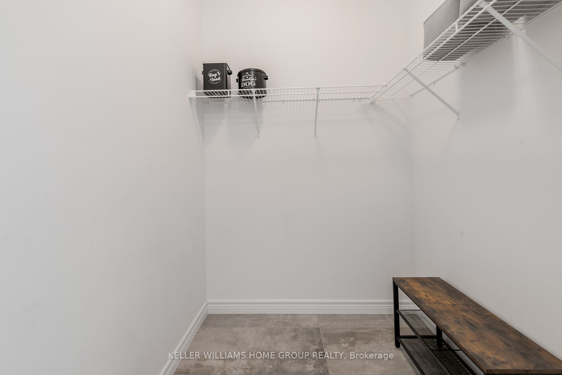 48 Macalister Boulevard