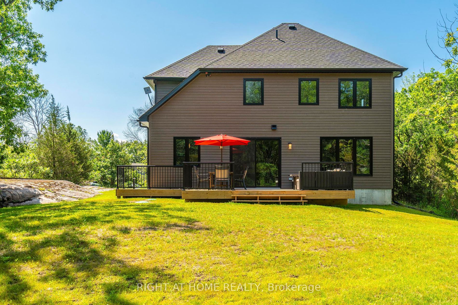 94 Macey Bay Road