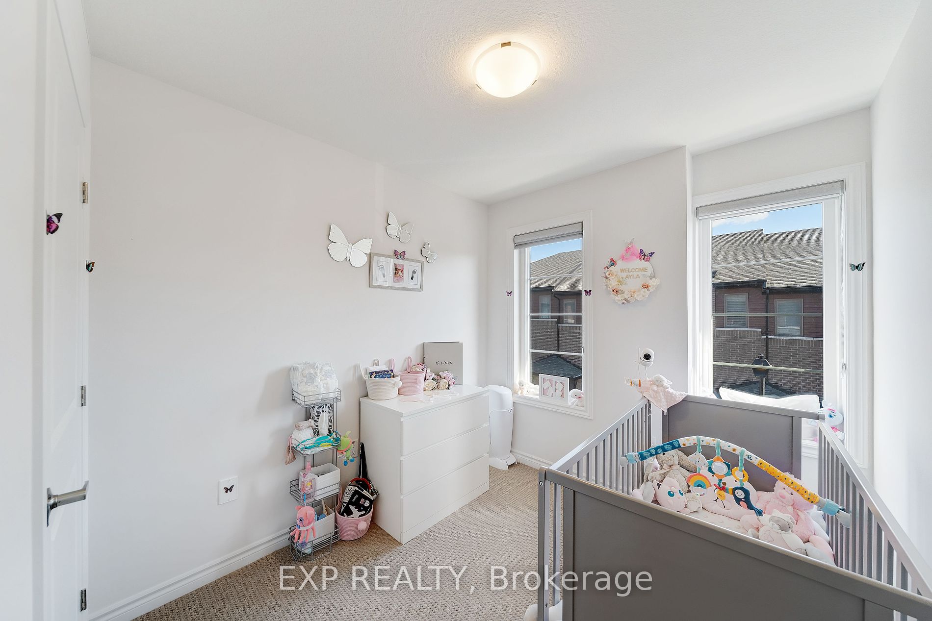 61 Soho St, #142
