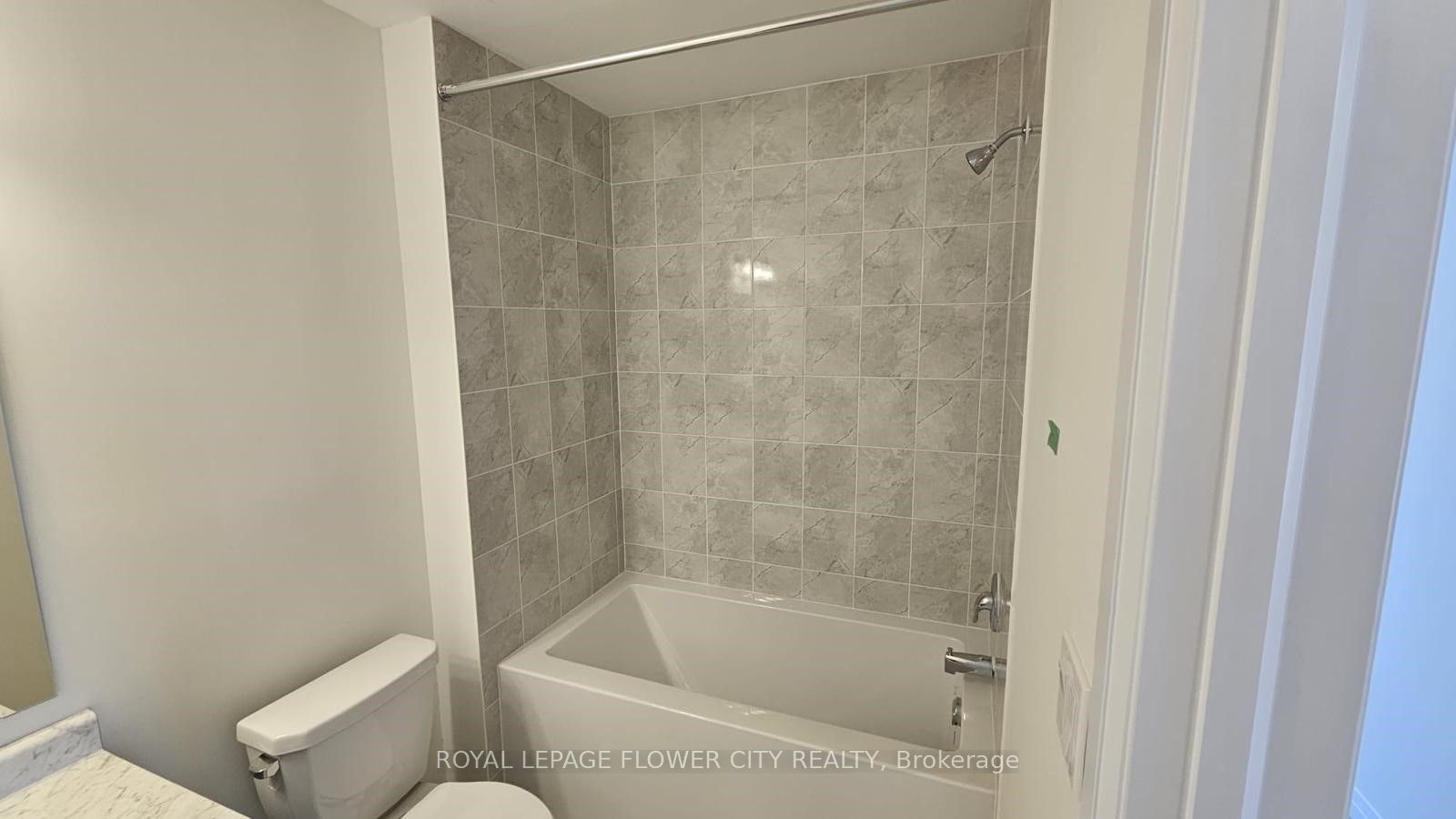 15 Blacklock Street #20