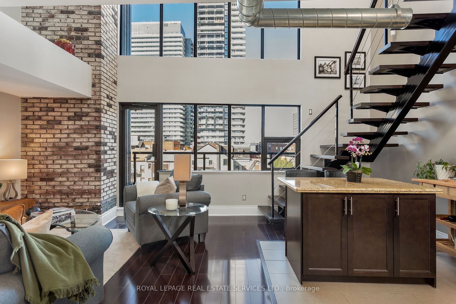 80 King William St, #402