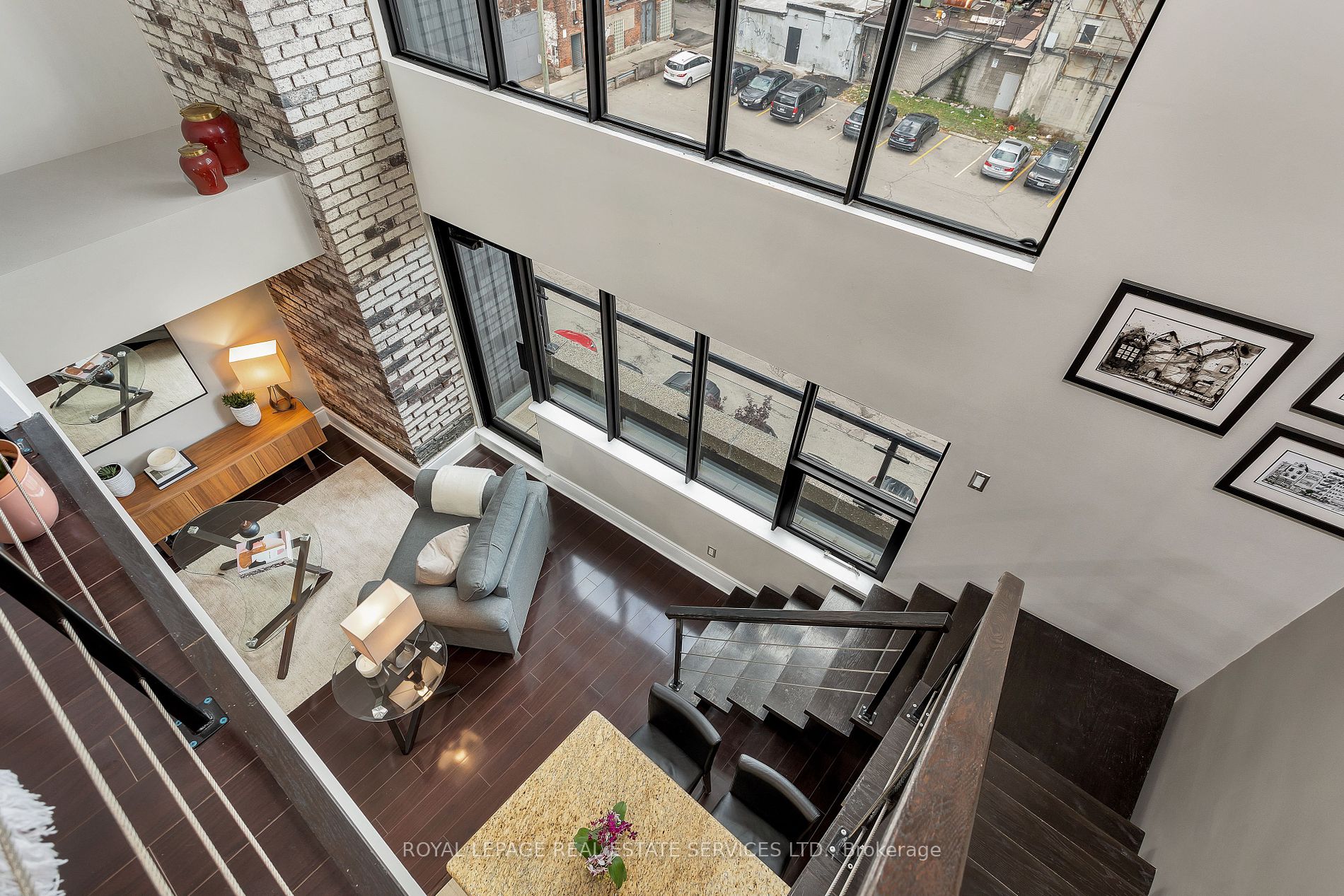 80 King William St, #402