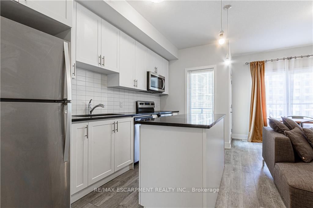 115 Shoreview Place, #Th#11