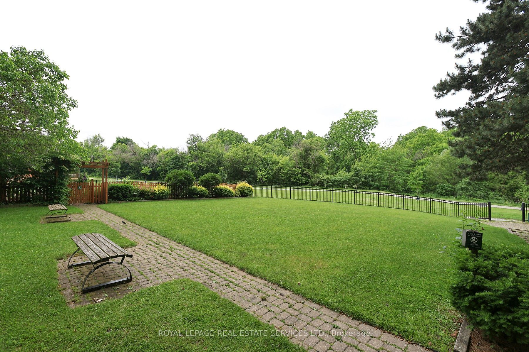 350 Quigley Rd, #537