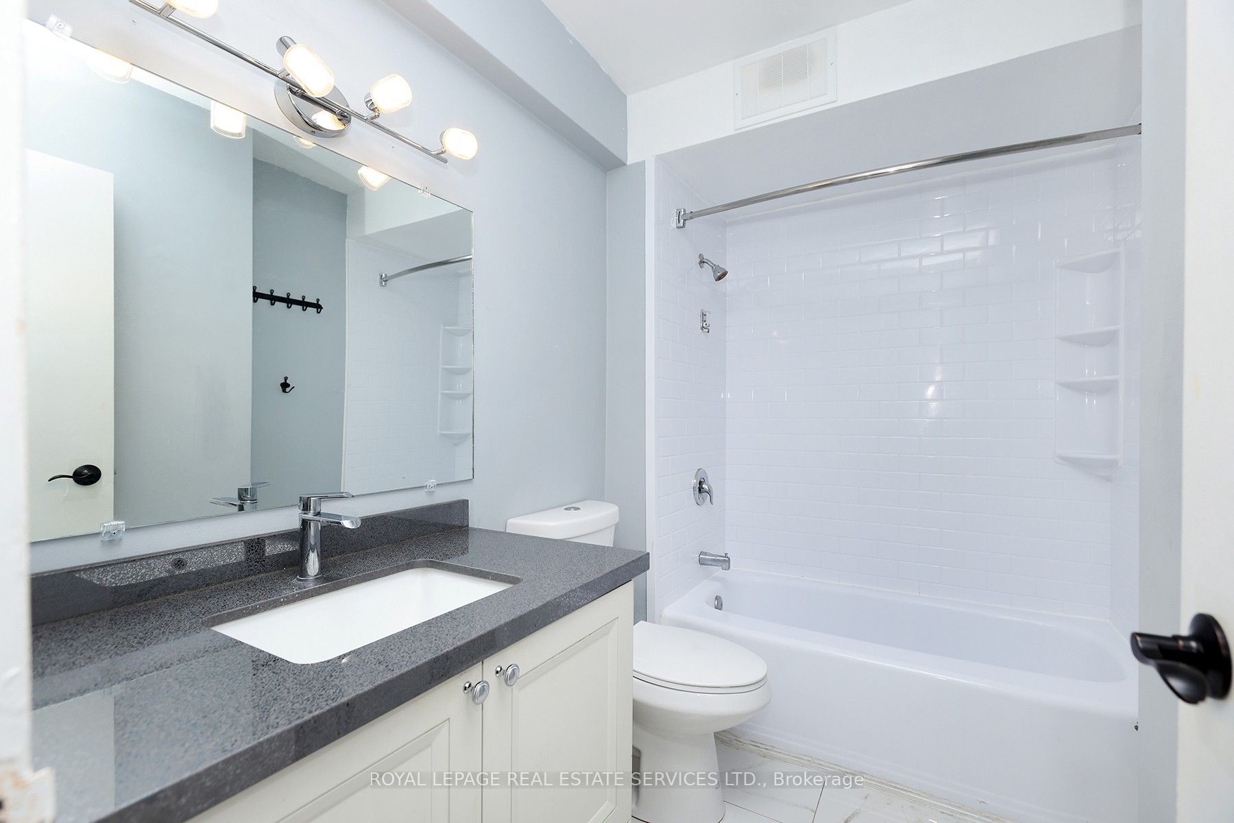 350 Quigley Rd, #537