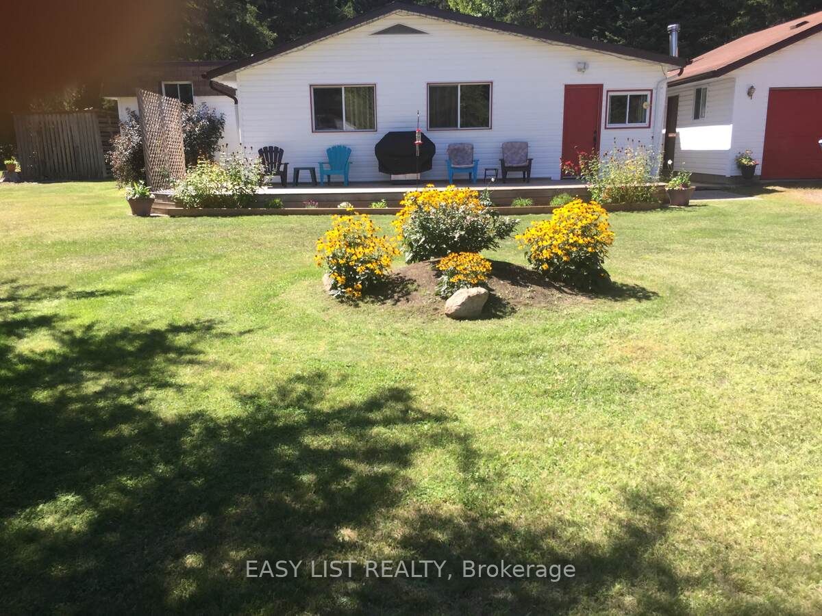 1084 South Algonquin Road