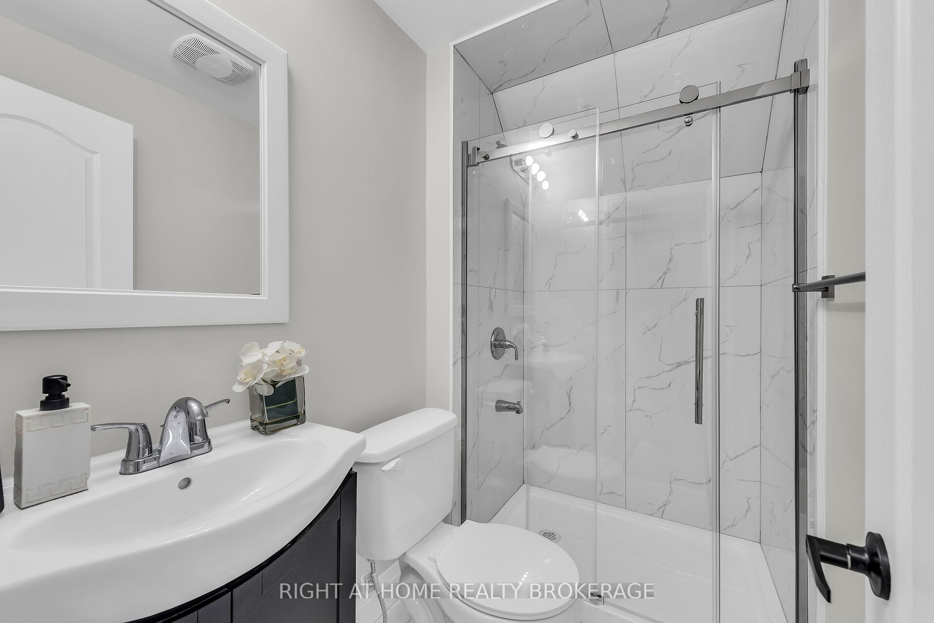 34 East 44th Street
