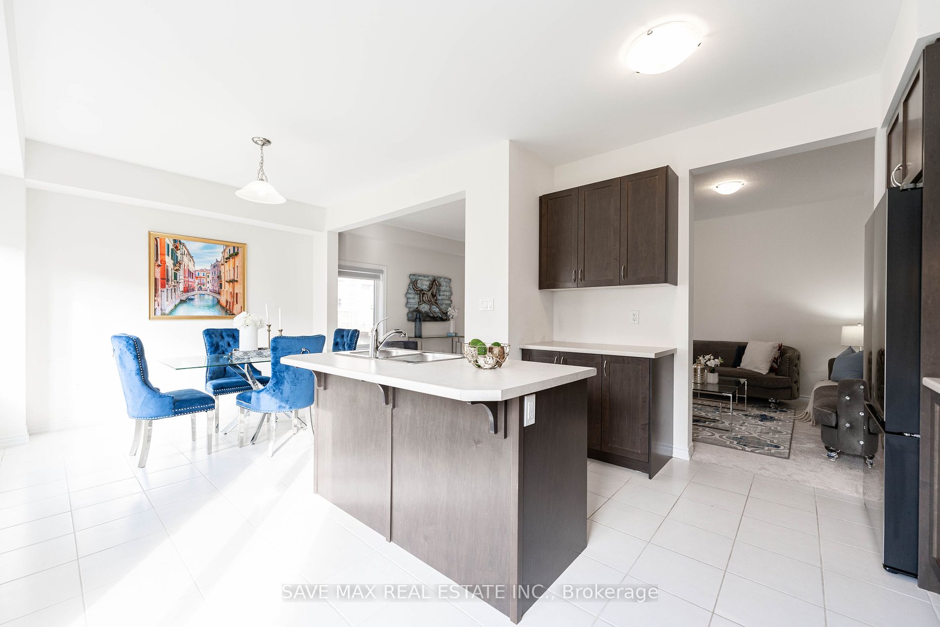 1 Tarrison St
