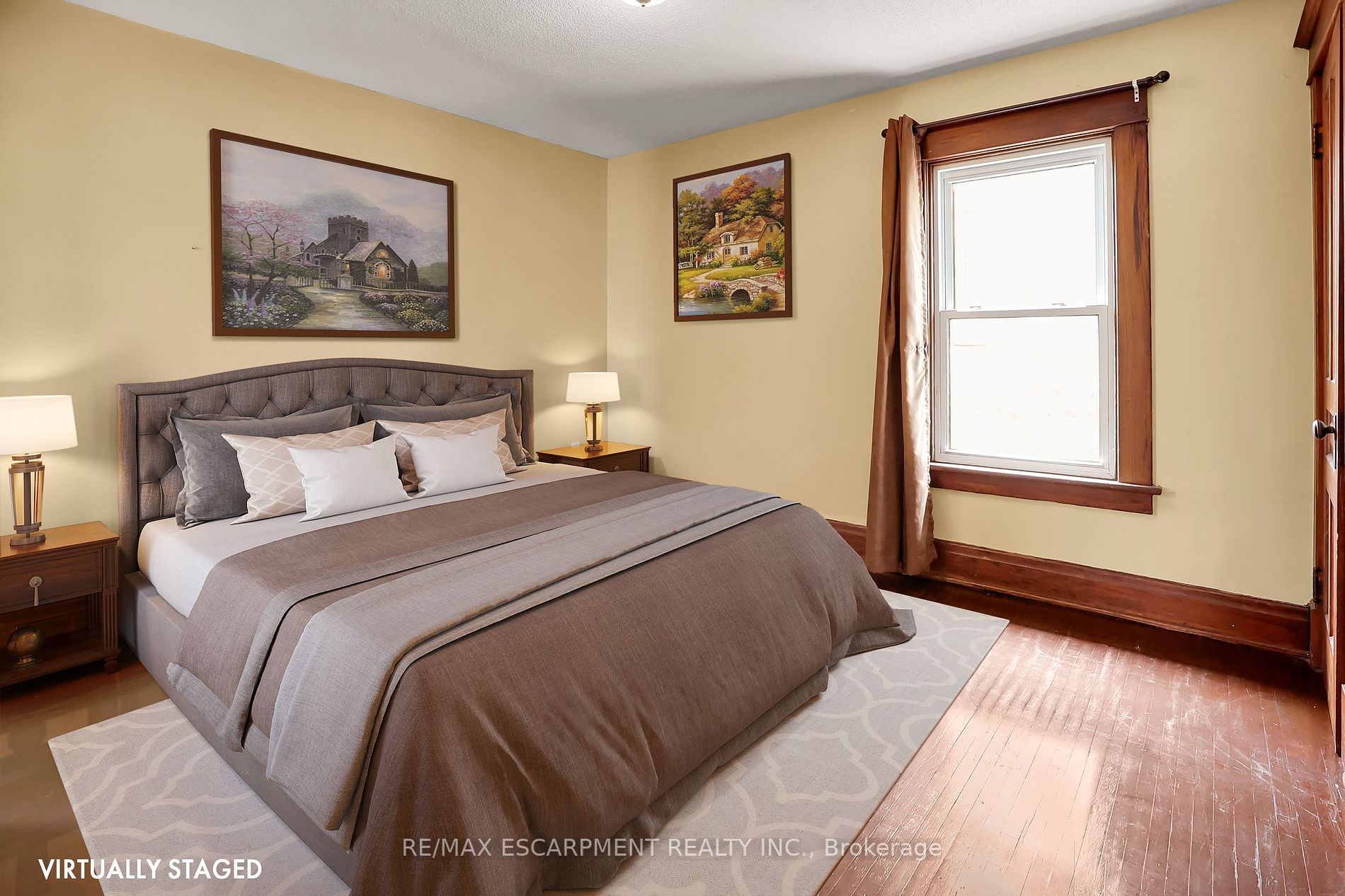 323 Queenston Road
