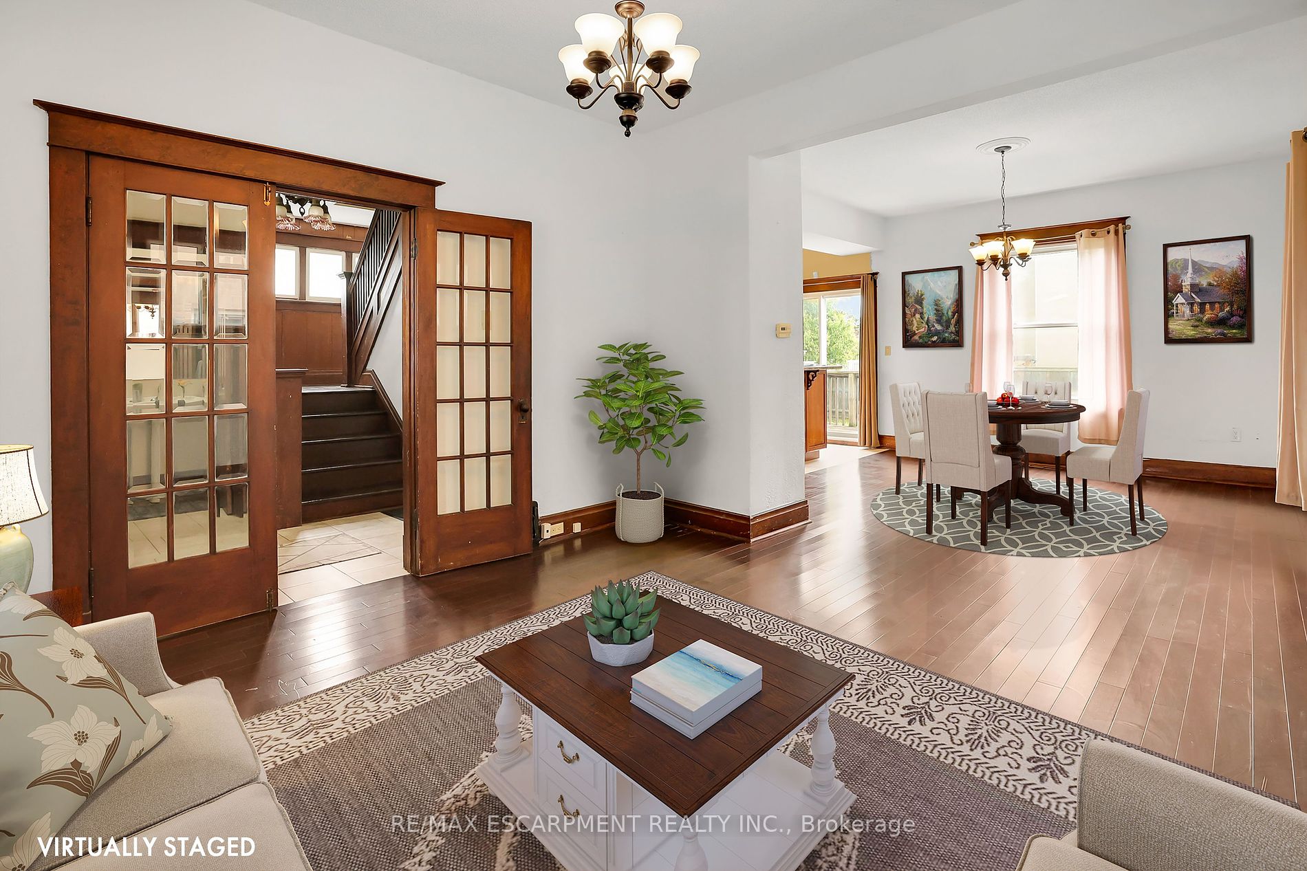 323 Queenston Road