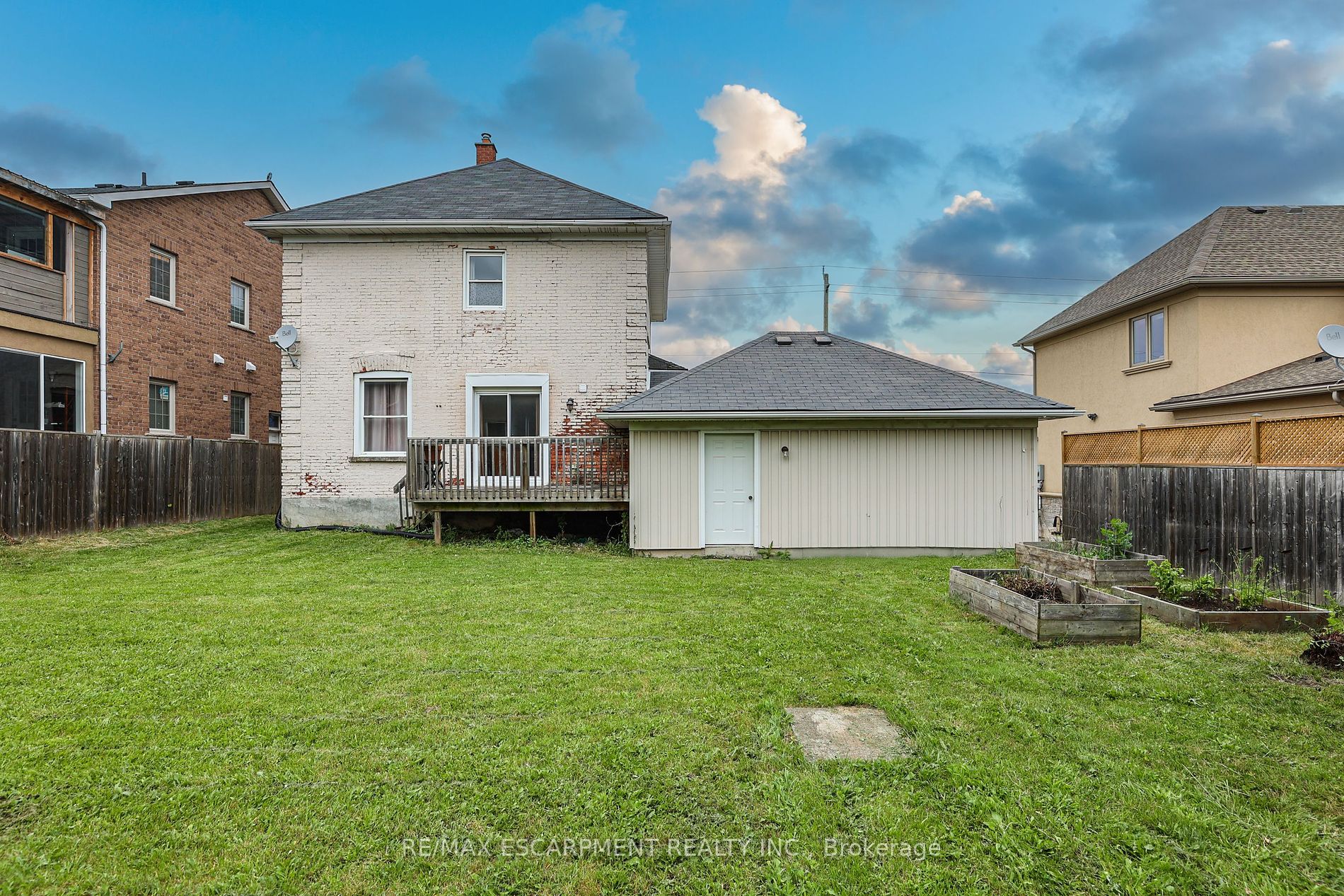 323 Queenston Road