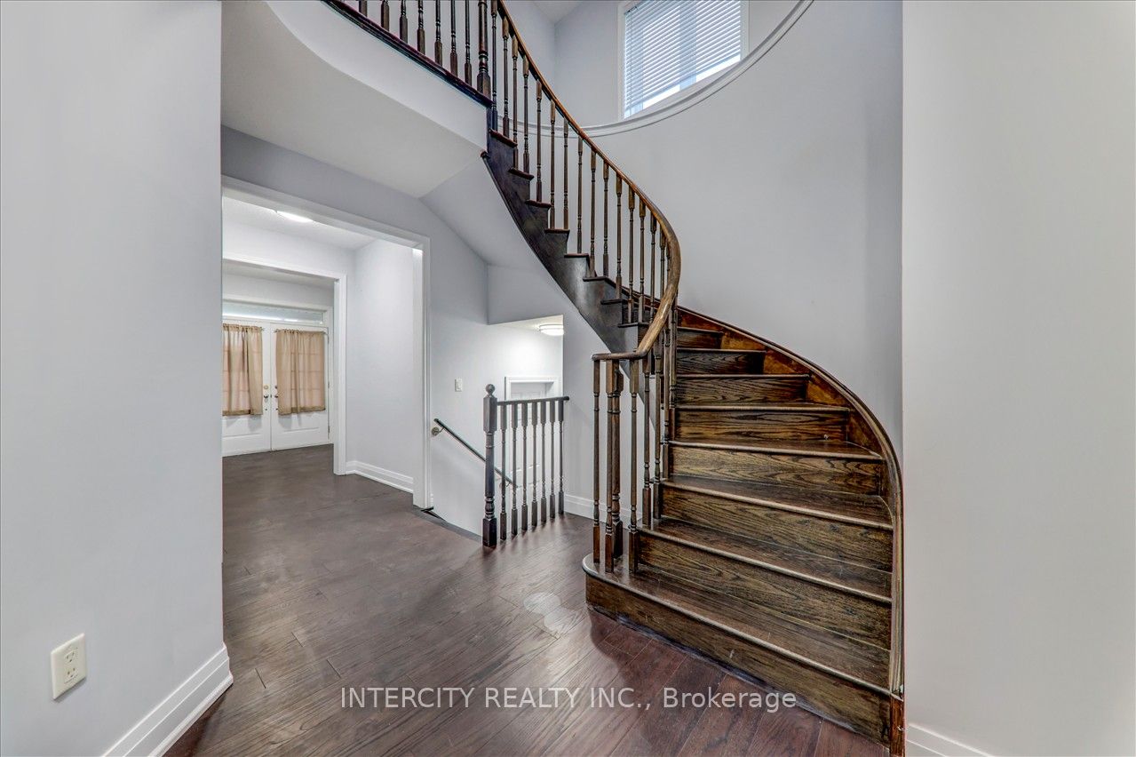 645 Armstrong Road