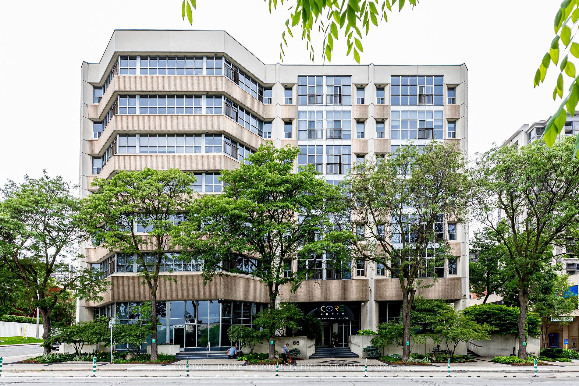 66 Bay Street S #410