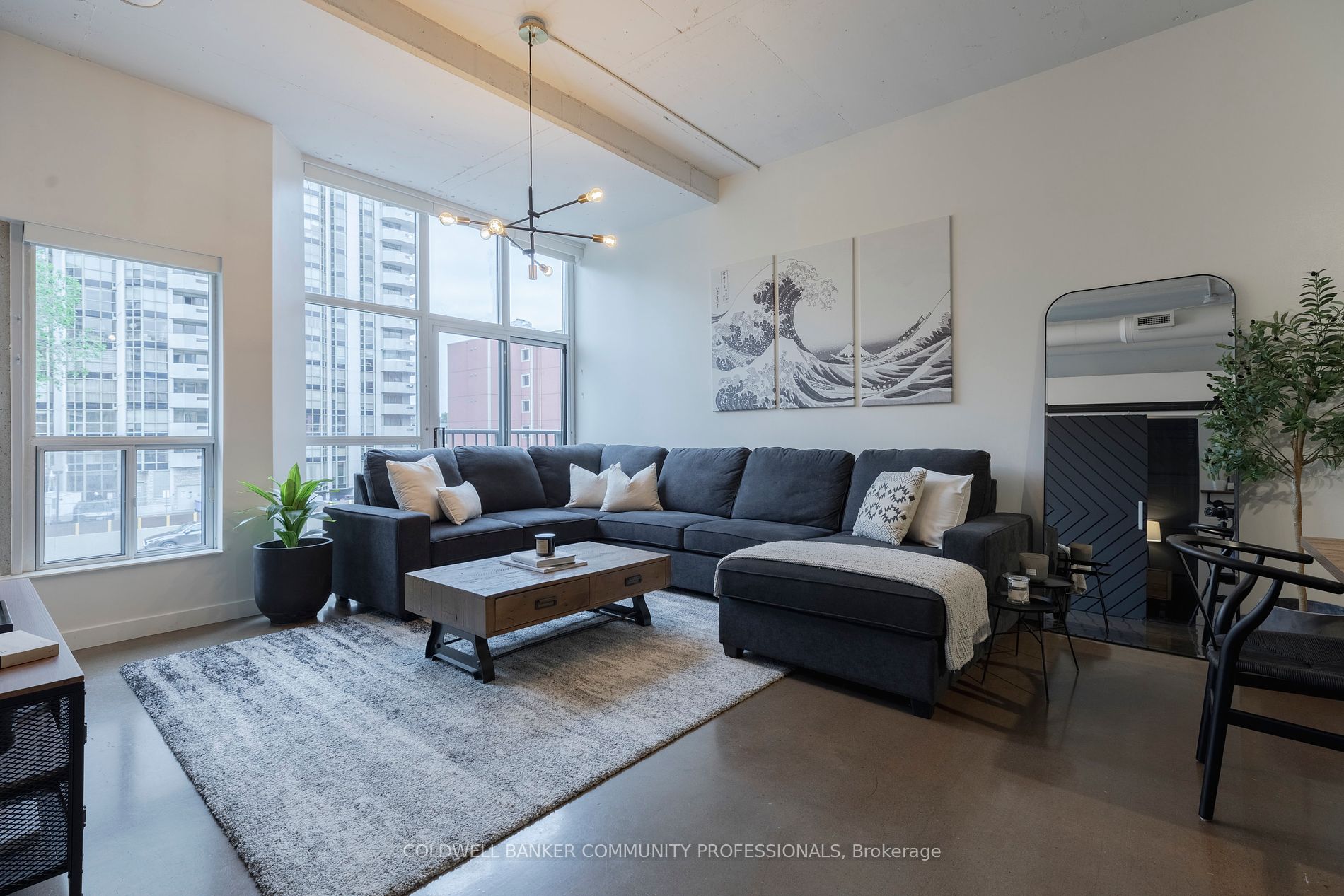 66 Bay Street S #410
