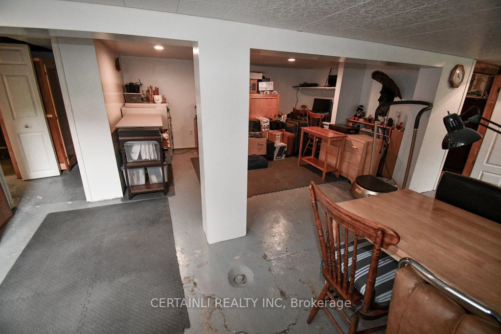 240 Greenwood Ave