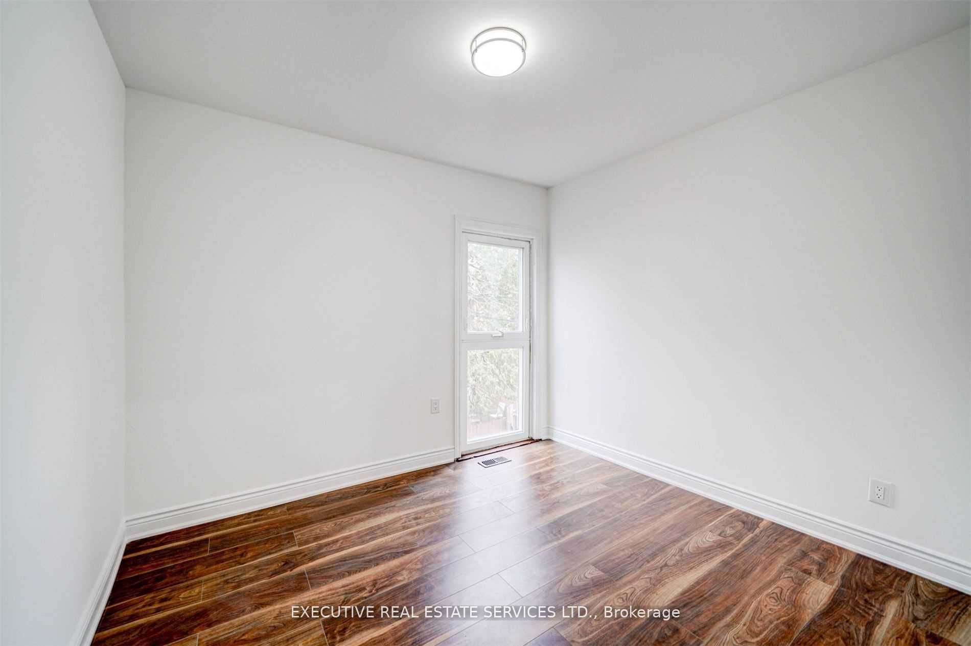 9 Gibson Avenue