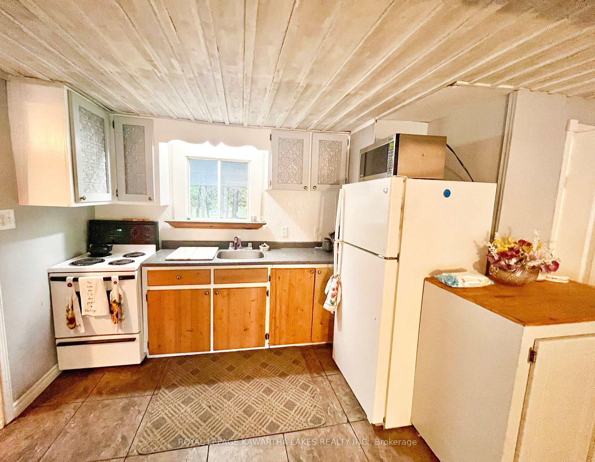 81 McGuire Beach Road