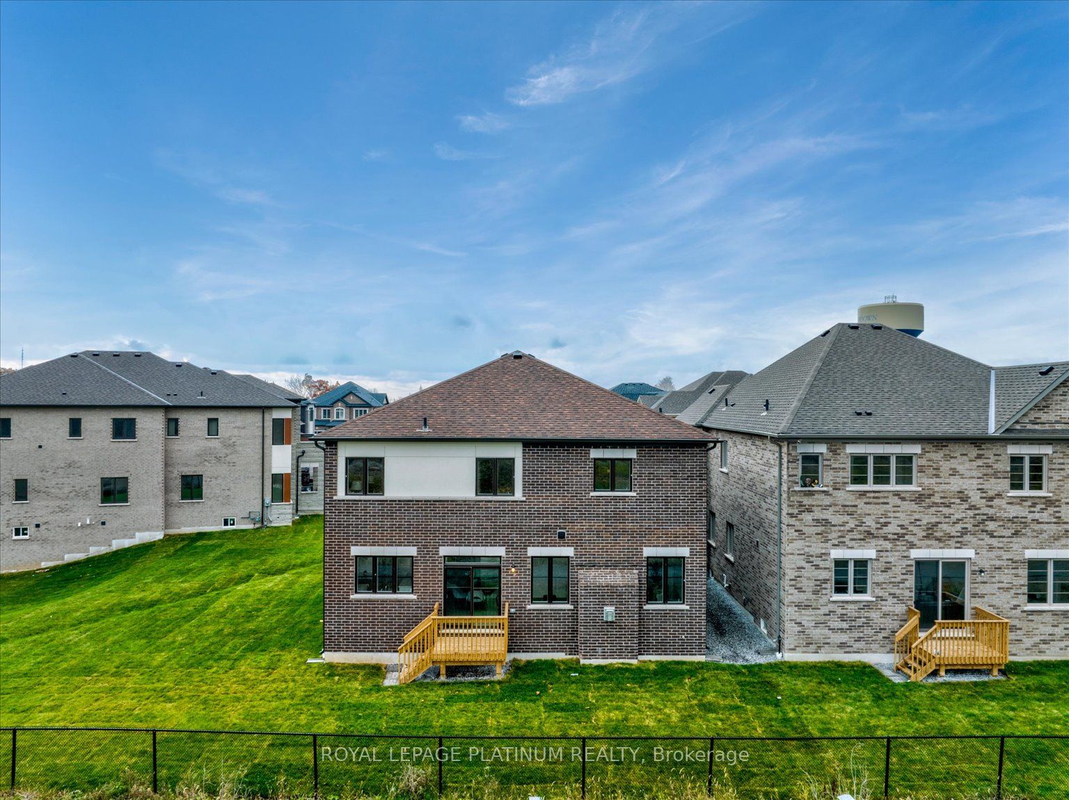 61 Pond View Gate