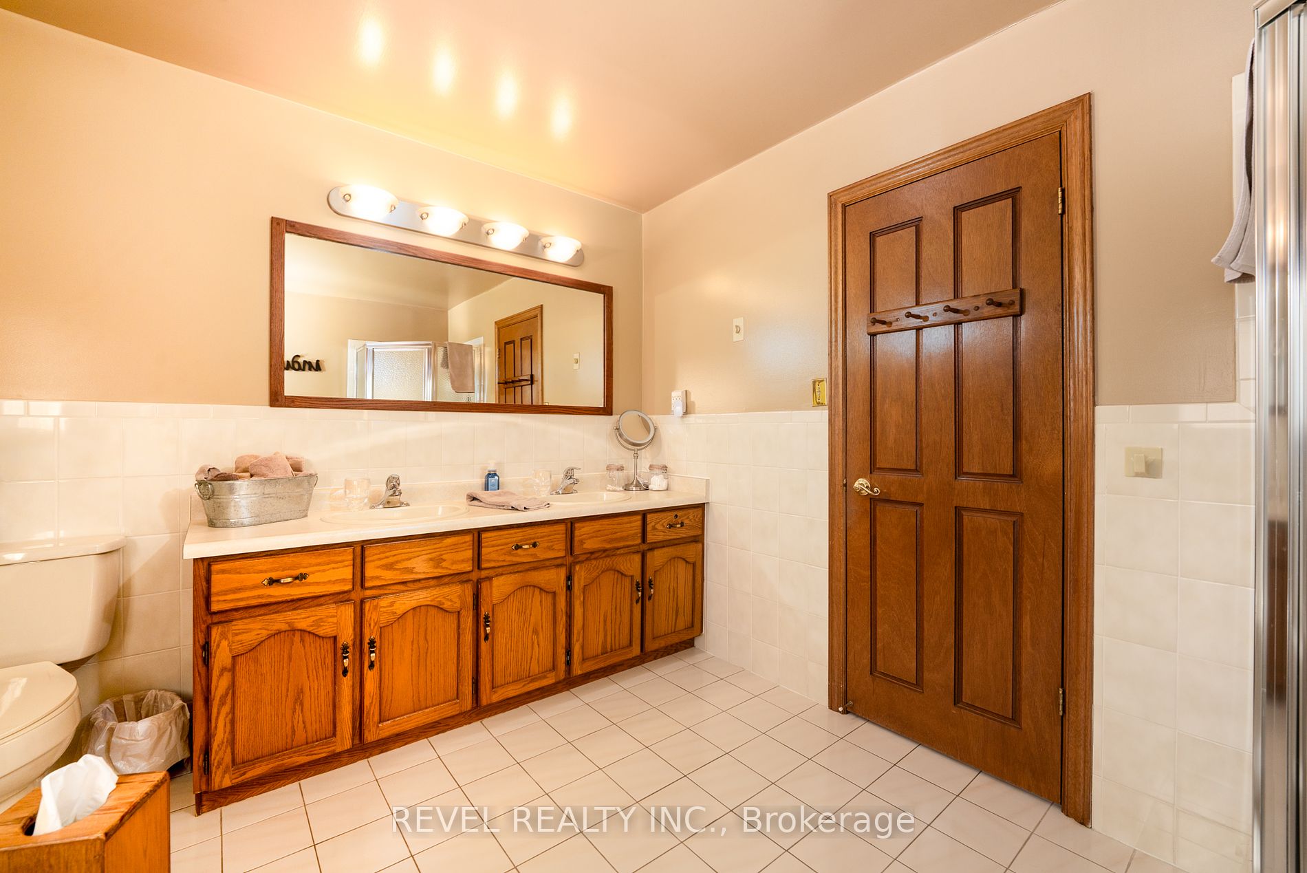 3412 Vinehaven Trail