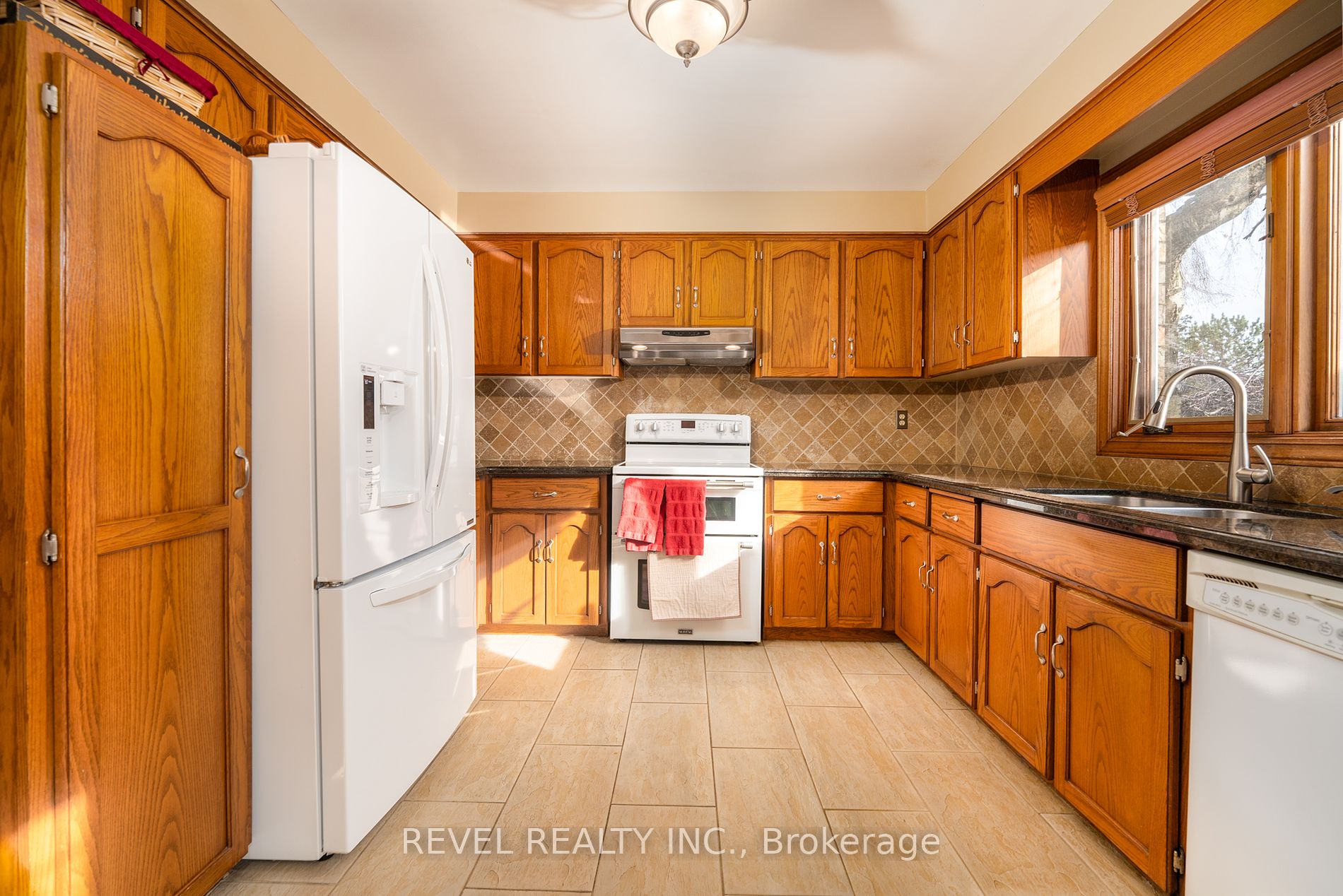 3412 Vinehaven Trail