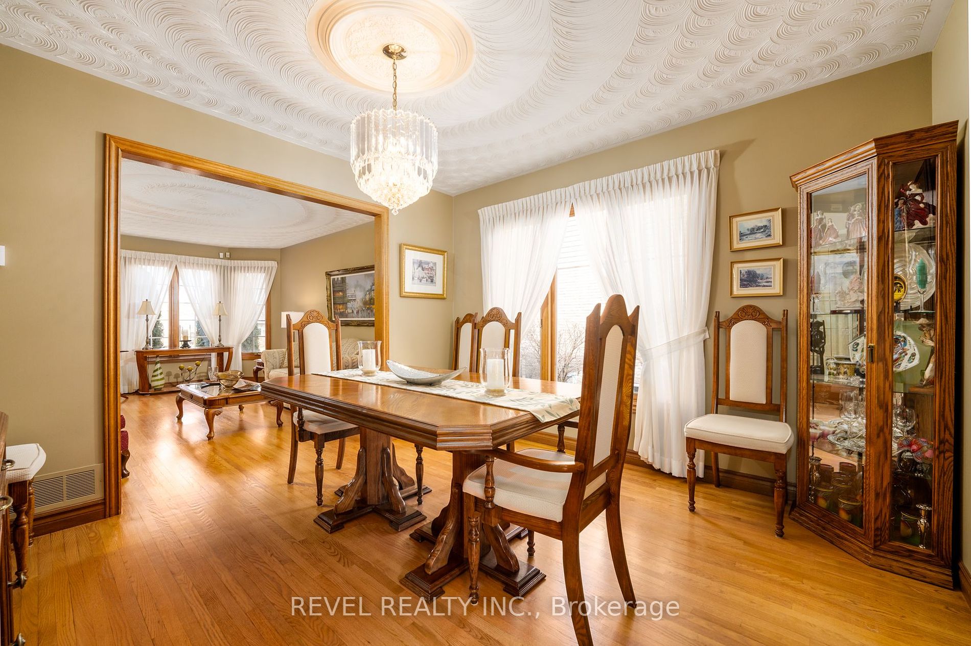 3412 Vinehaven Trail