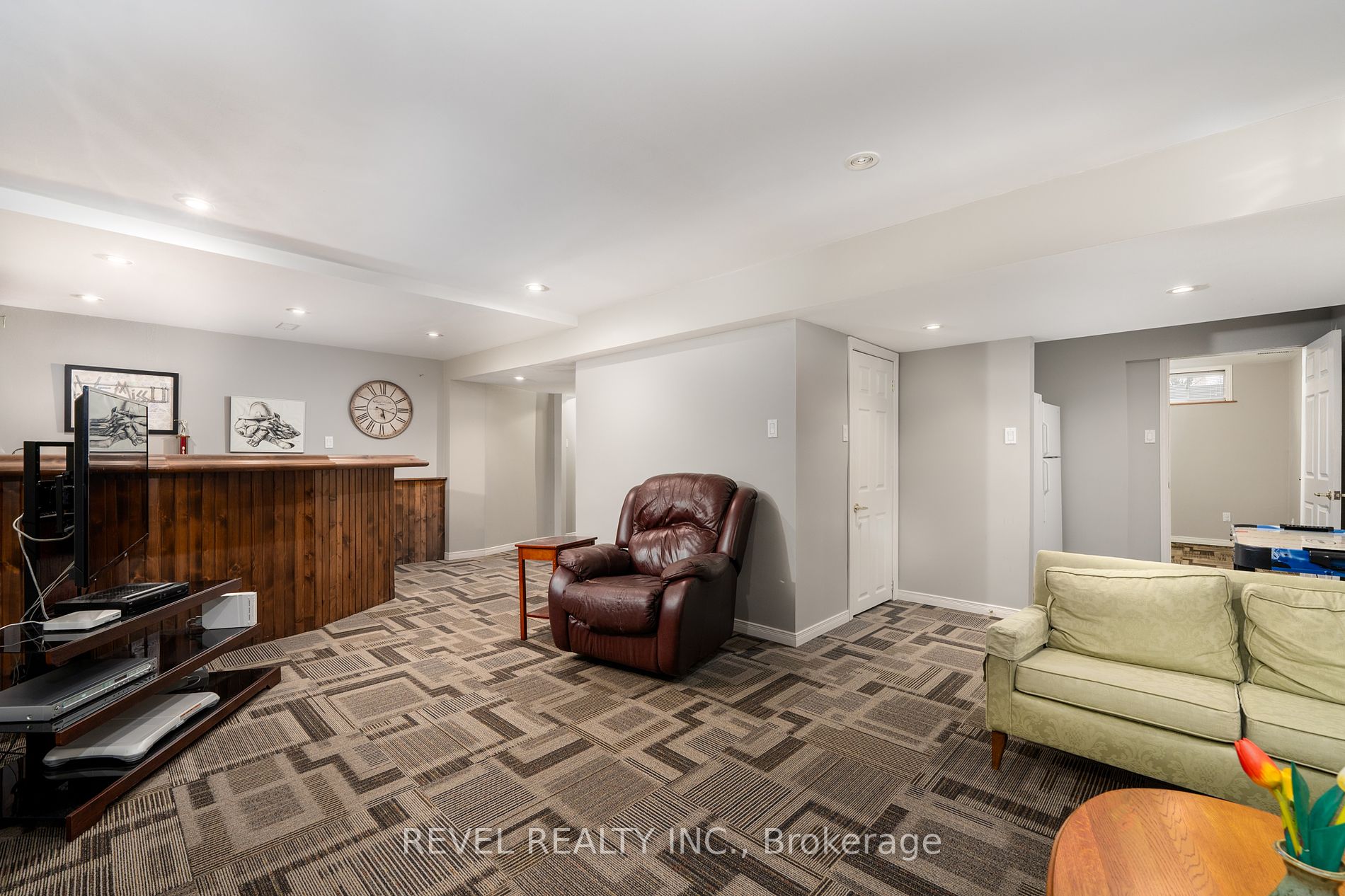 3412 Vinehaven Trail