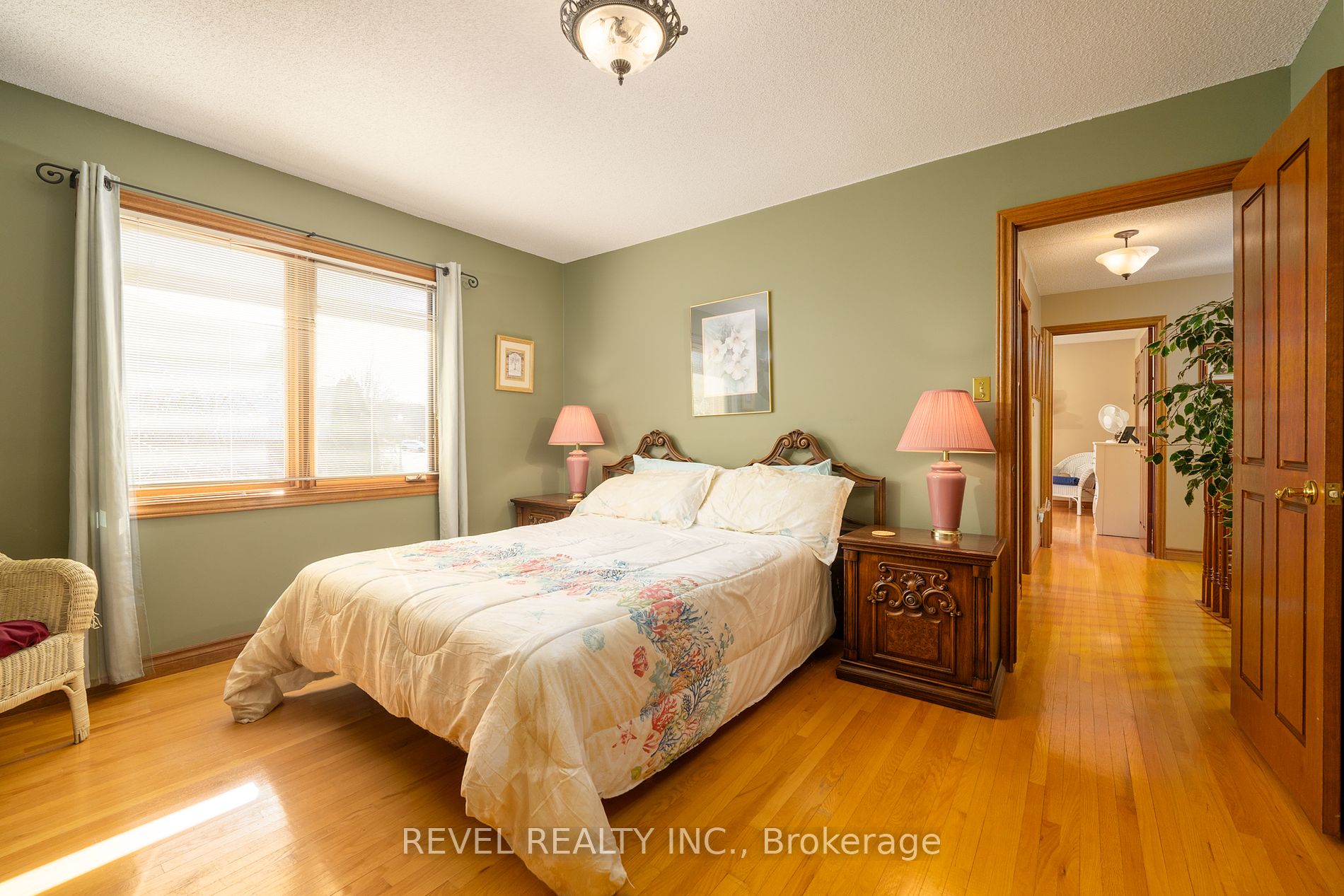 3412 Vinehaven Trail