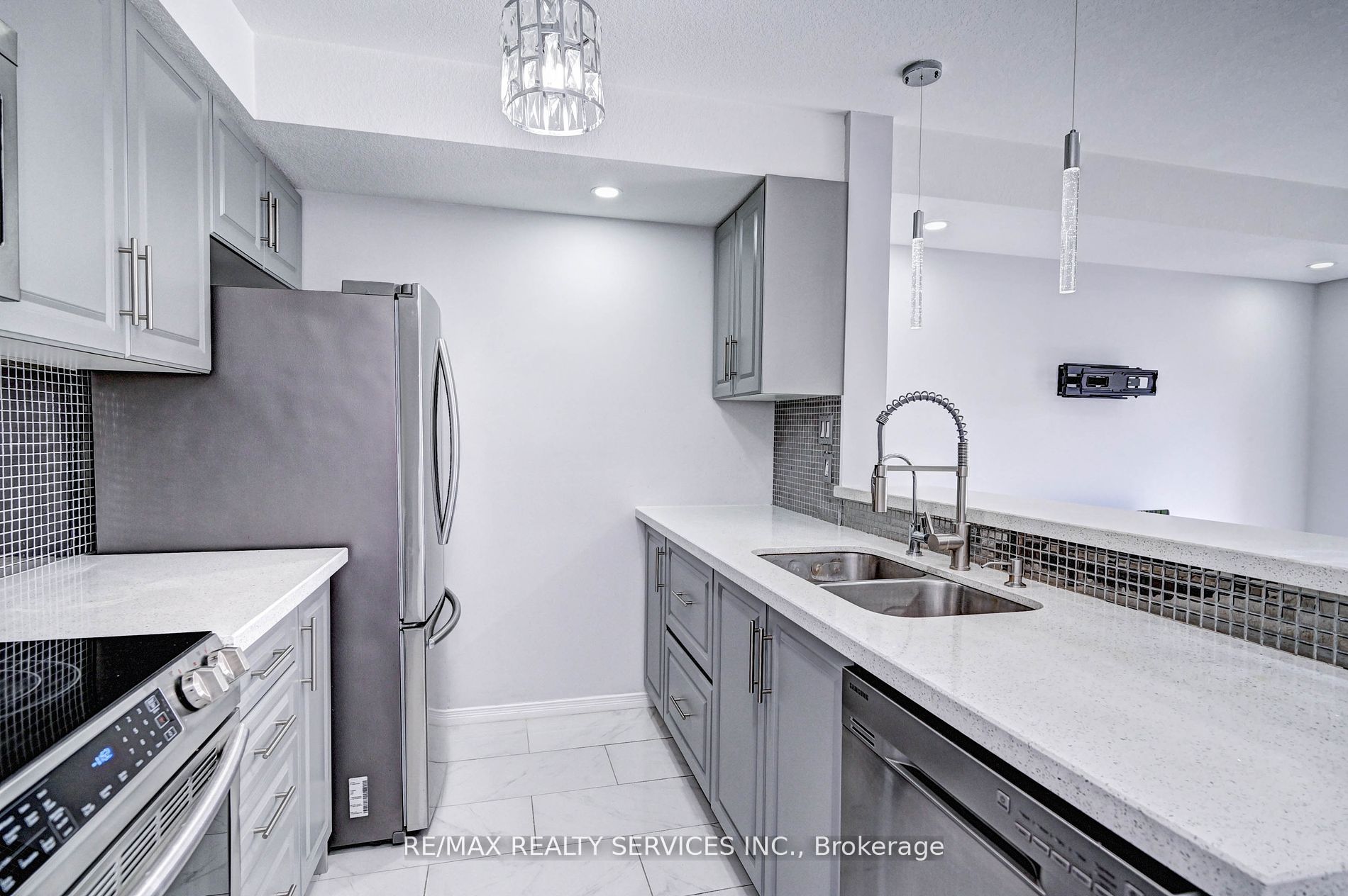 45 Cedarhill Crescent, #4D