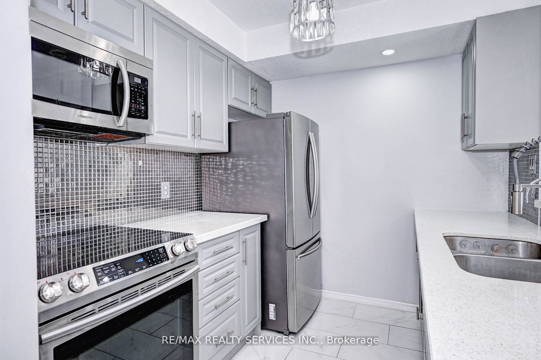 45 Cedarhill Crescent, #4D
