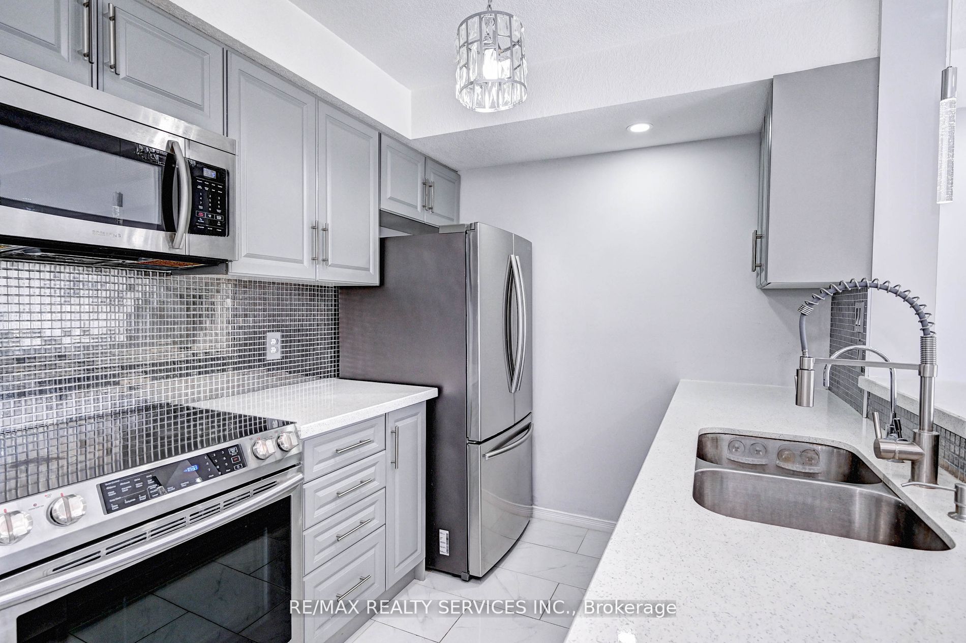 45 Cedarhill Crescent, #4D