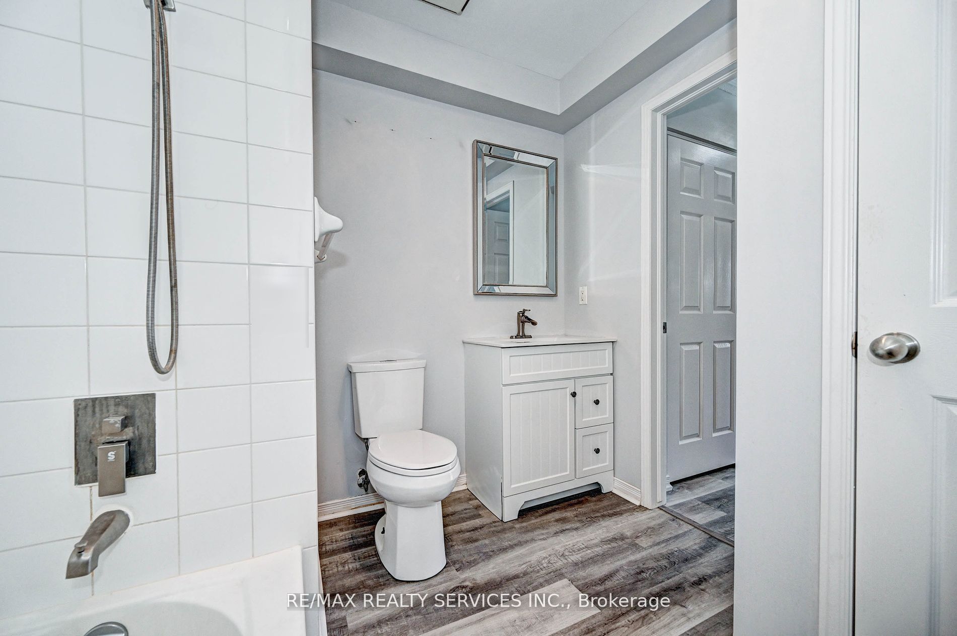 45 Cedarhill Crescent, #4D