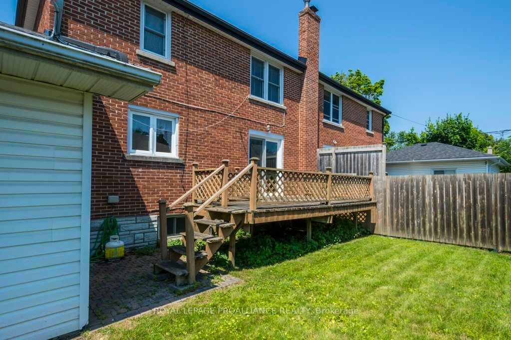 1 Clarke Boulevard