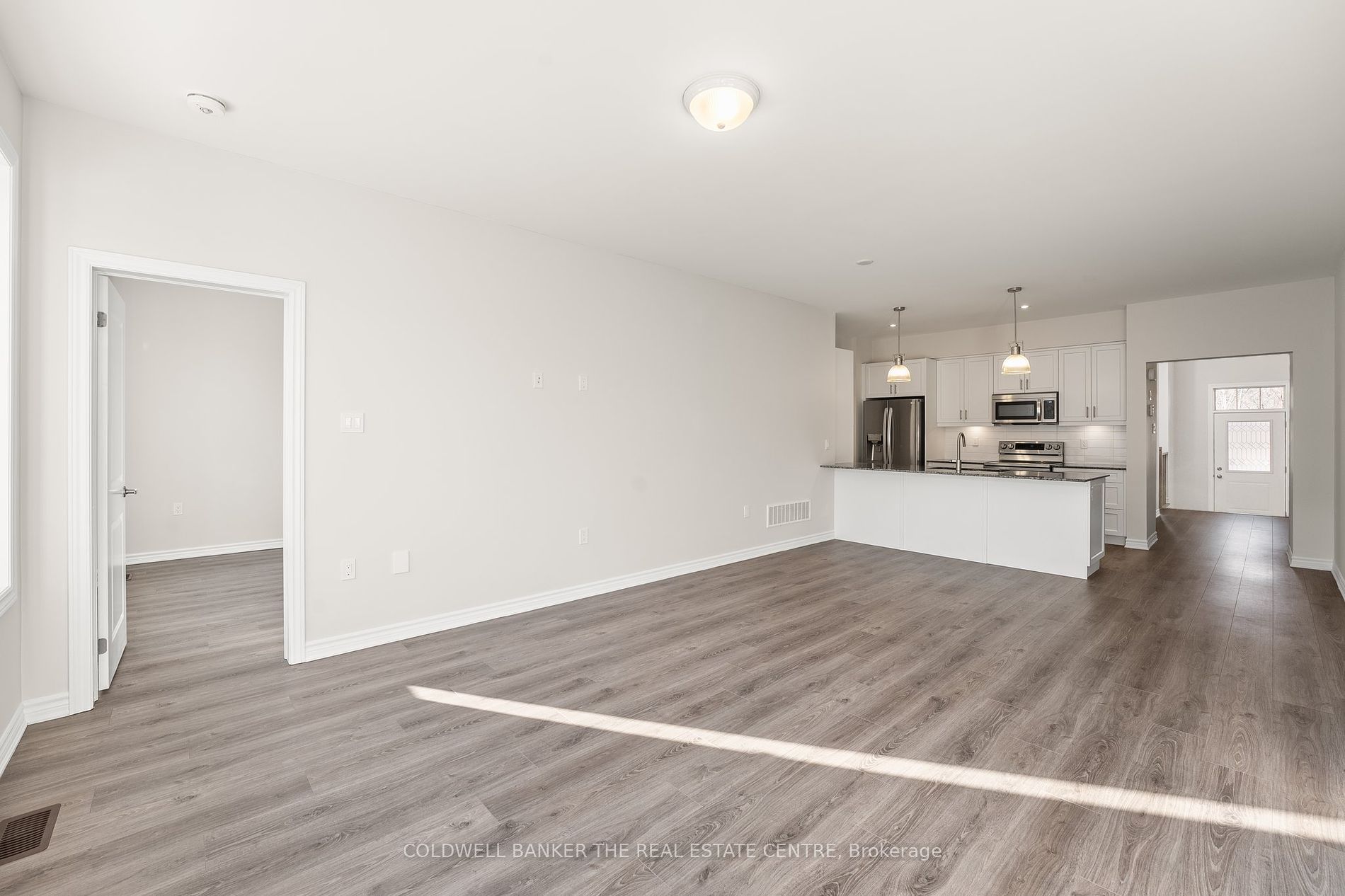 17 Lakewood Crescent #19