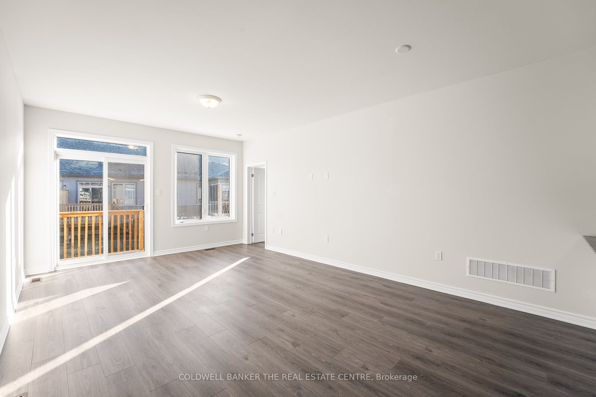 17 Lakewood Crescent #19