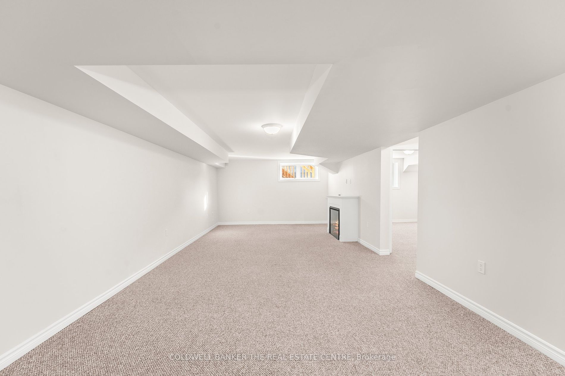 17 Lakewood Crescent #19