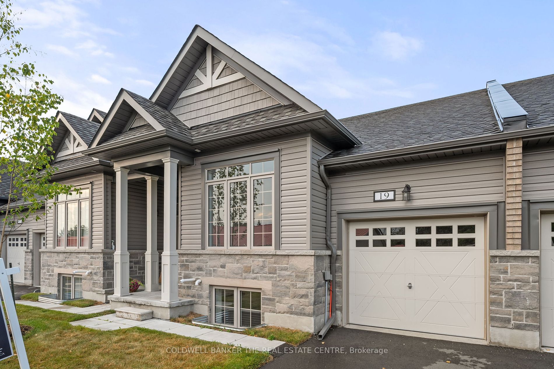 17 Lakewood Crescent #19