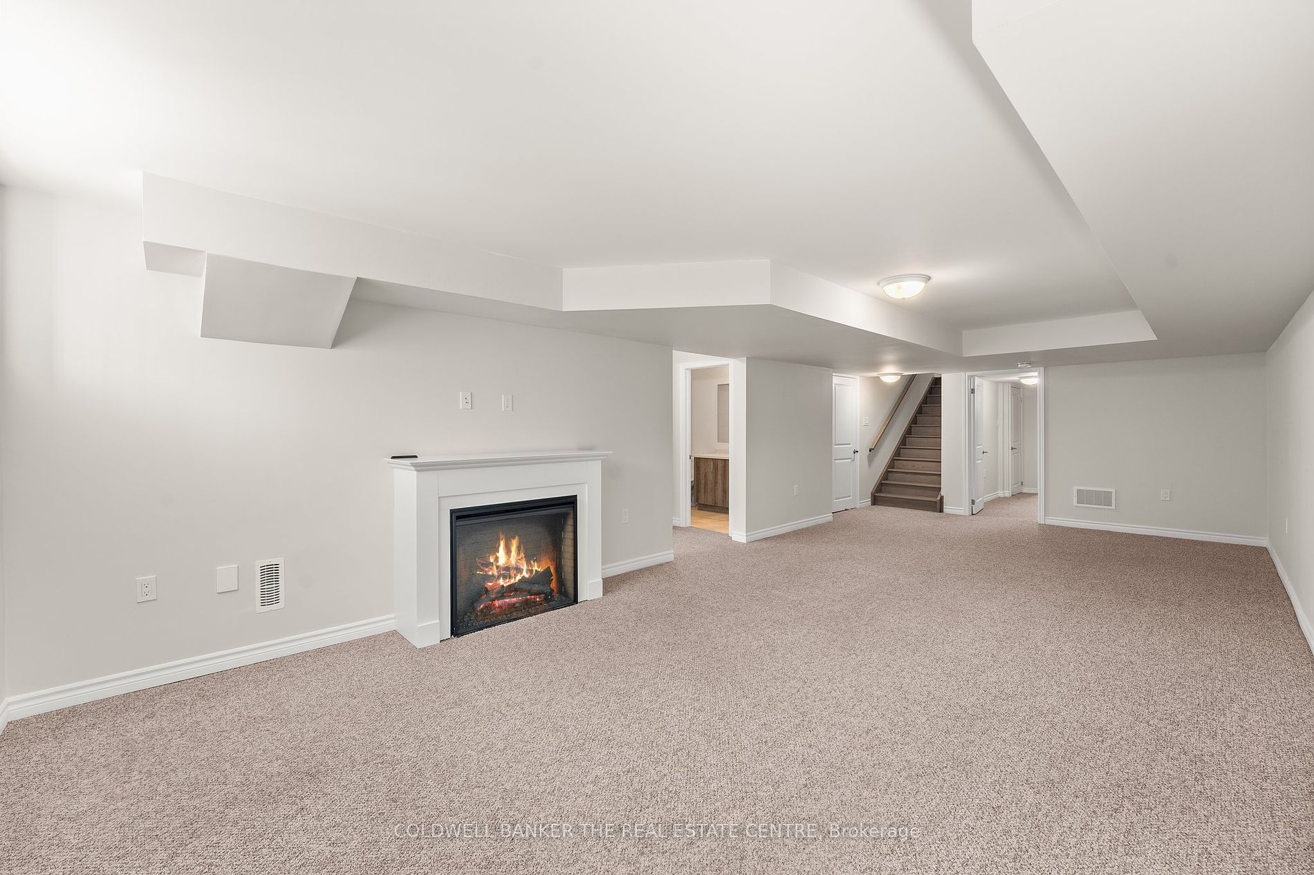17 Lakewood Crescent #19