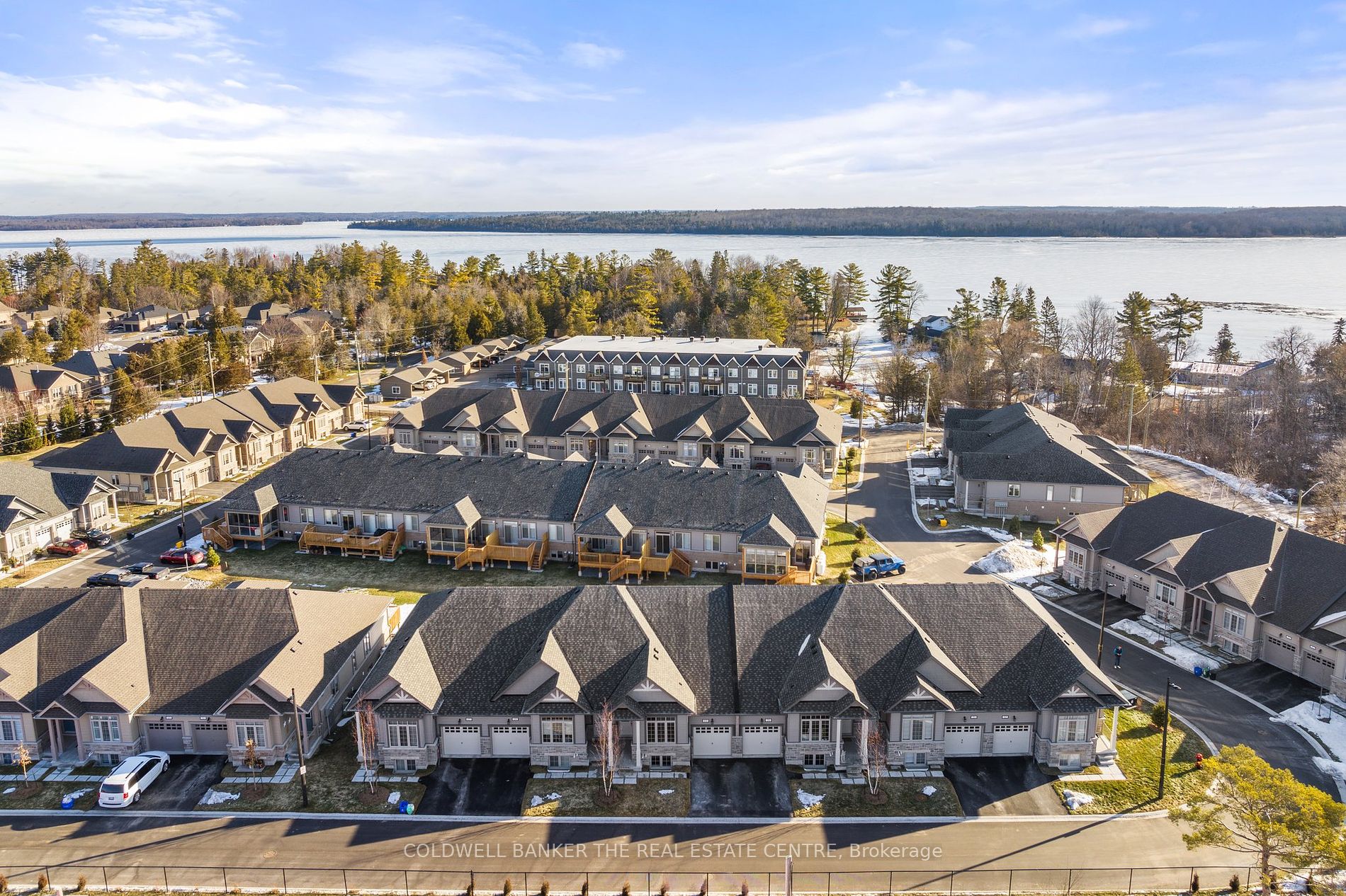 17 Lakewood Crescent #19