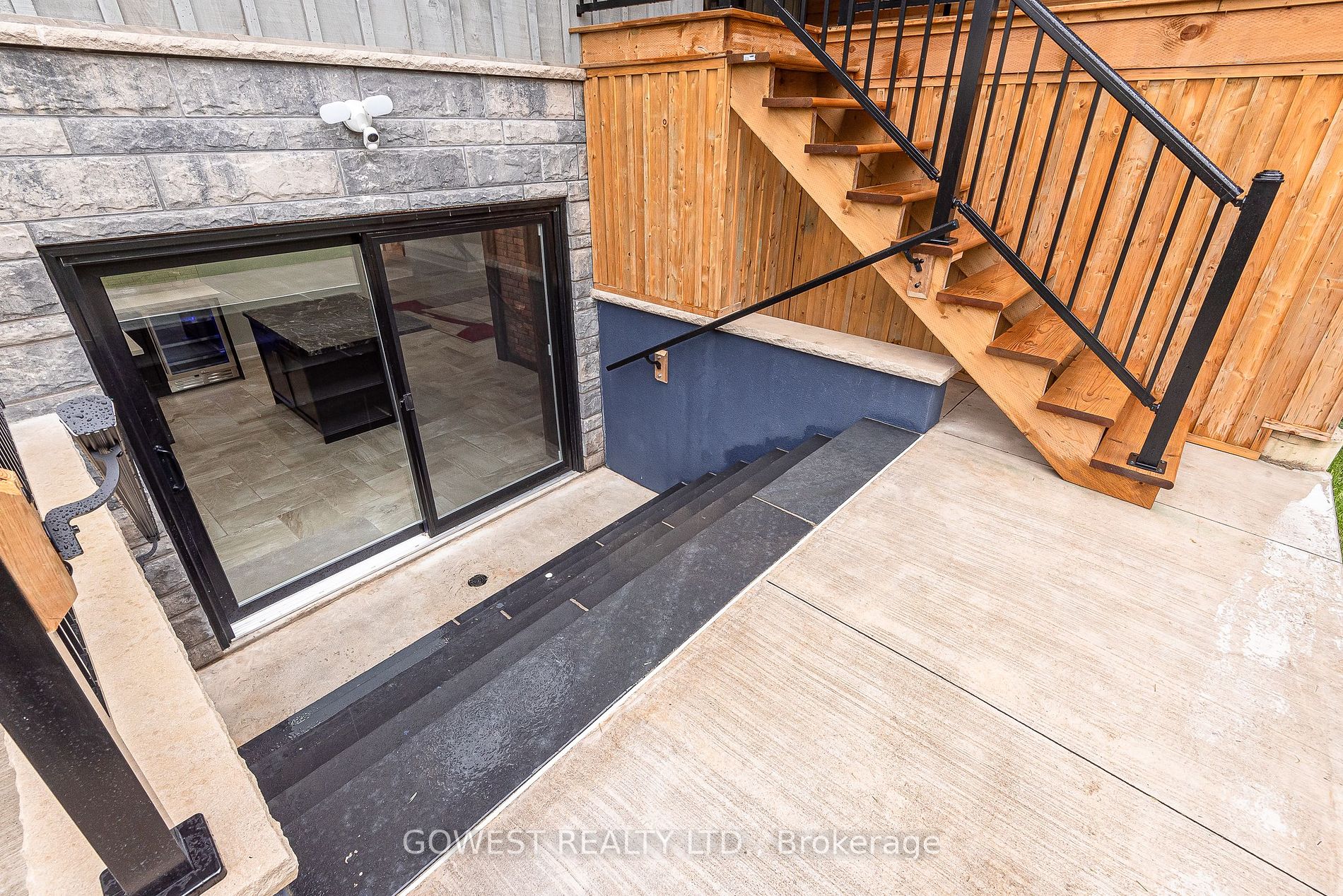 20 Tasker St