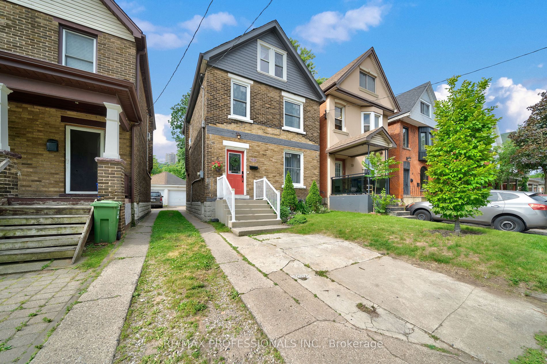 22 Delaware Ave