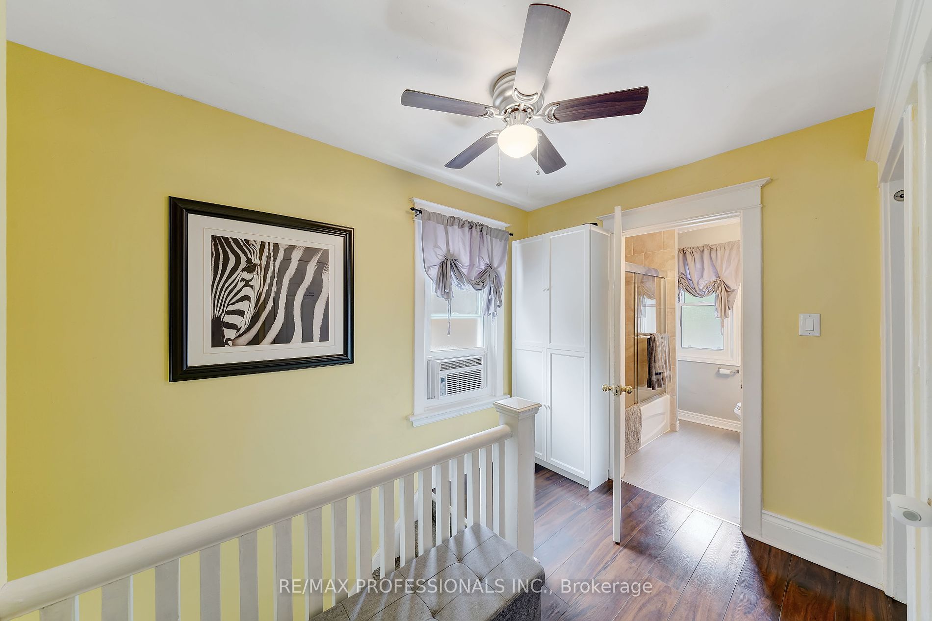 22 Delaware Ave