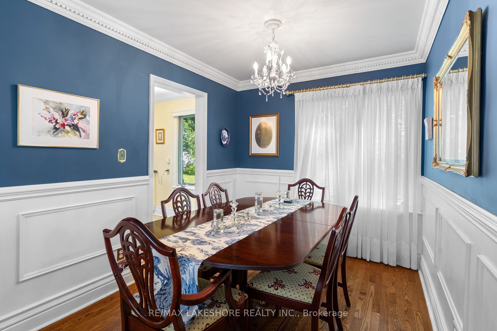 48 Coverdale Ave