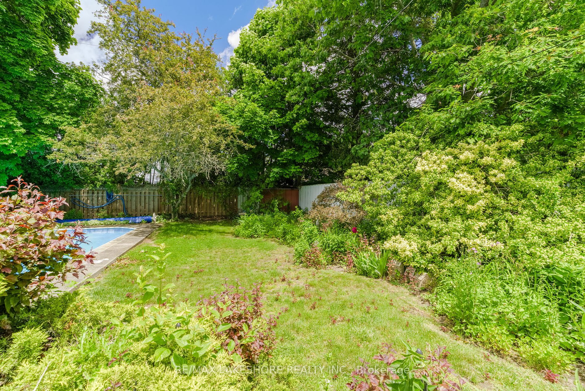 48 Coverdale Ave