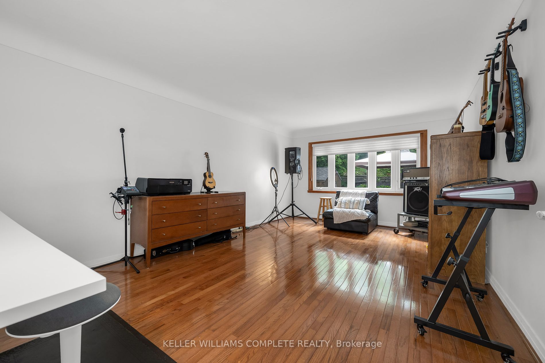 46 Kemp Dr